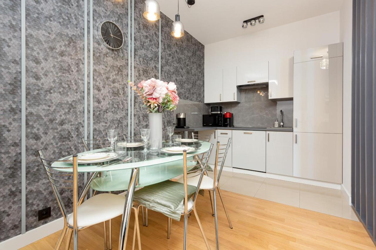 Park Arkadia Apartment With Parking Mokotow By Noclegi Renters Warsaw Luaran gambar