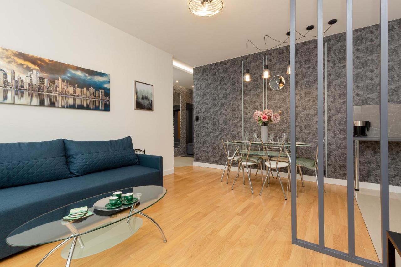 Park Arkadia Apartment With Parking Mokotow By Noclegi Renters Warsaw Luaran gambar