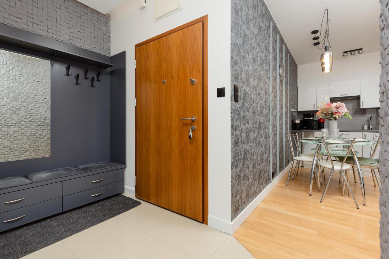 Park Arkadia Apartment With Parking Mokotow By Noclegi Renters Warsaw Luaran gambar