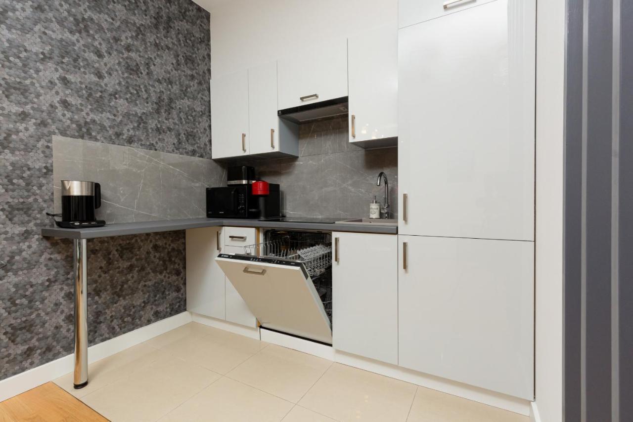Park Arkadia Apartment With Parking Mokotow By Noclegi Renters Warsaw Luaran gambar
