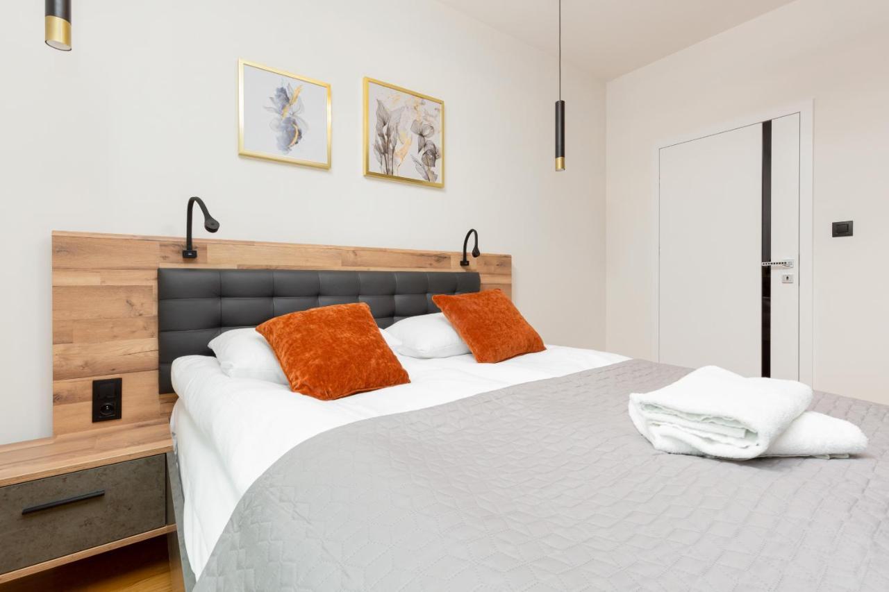 Park Arkadia Apartment With Parking Mokotow By Noclegi Renters Warsaw Luaran gambar